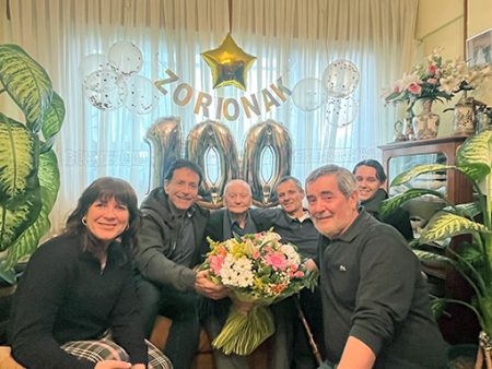 Manuel Saldamando cumple 100 años Manuel Saldamando