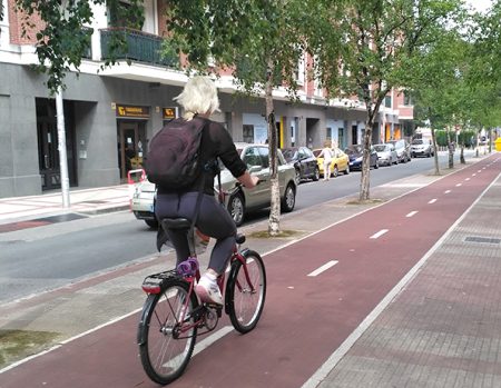 Herriaren Eskubidea lamenta la falta de aparcamiento rotatorio en el Bizipark ciclista durango