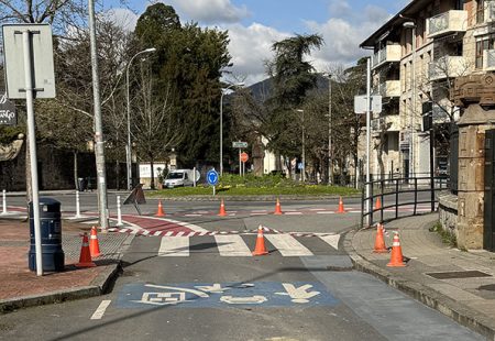 Mejora de la señalización ciclista en Tabirabide y Arriluzeaga cruce