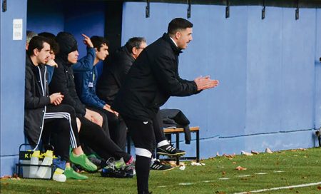 El CD Galdakao afronta once finales por no caer en el abismo CDGaldaKAo