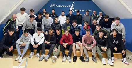 La Selección cadete de Basauri competirá hasta junio equipo