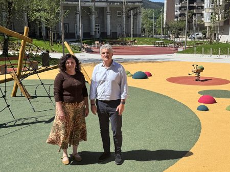 Nueva cara para la plaza de Jauregizahar Jauregizahar plazako lanak amaituta