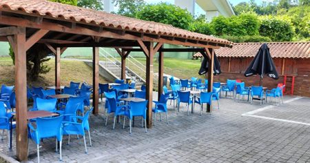 Tabira udako igerilekuak taberna bar piscinas durango