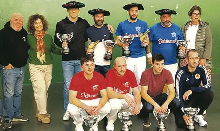 Campeones del Torneo de Paleta Goma de Basauri pelota