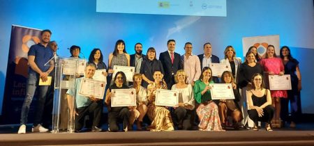 La biblioteca Bizenta Mogel recibe el Premio Especial María Moliner Maria Moliner 4