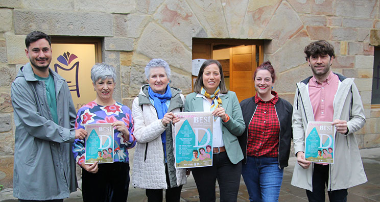 BEST, encuentro de mujeres creadoras el 10 de mayo carteles