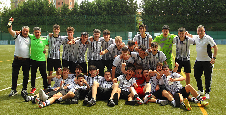 El CD Galdakao pierde y se complica la vida galdakao futbol