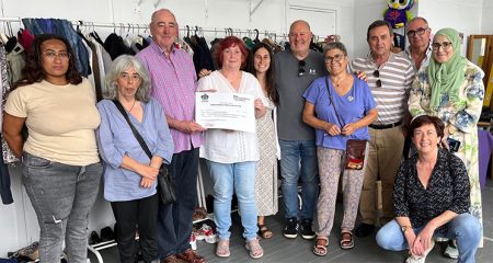 Peña Santa Cruz dona el dinero del pintxo solidario a Sareak Ehuntzen donacion