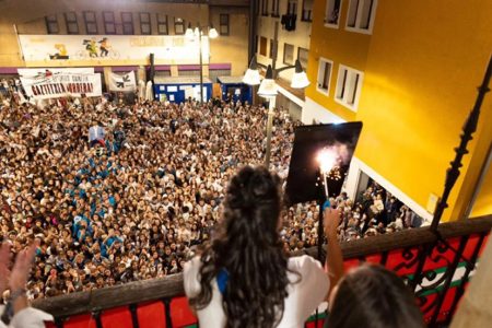 La regulación de las carrozas afectará al acceso al Casco Viejo el Día de Disfraces Mozorro Eguneko karrozen erregulazioa