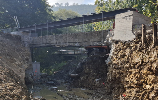 La reparación del socavón en San Miguel avanza según lo previsto San Migel kaleko obrak