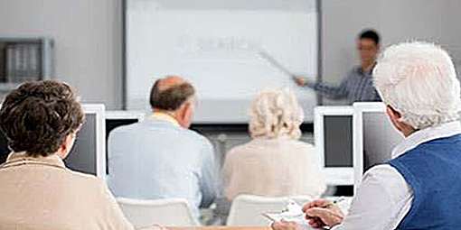 Curso sobre cómo seguir participando en el mundo actual para mayores de 55 años
