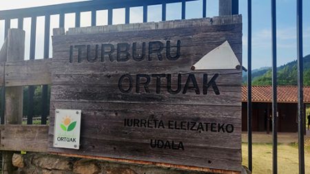 Los huertos de ocio municipales inician un nuevo periodo de cesión de cinco años Iturburu ortuak