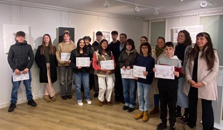 Entregados los premios del IX Concurso Artístico para Jóvenes del Duranguesado Foto de lso premiados. (AAD)