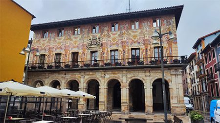 Herriaren Eskubidea-Independientes asegura que la tasa de basuras es contraria a Derecho Ayuntamiento de Durango. (HE)