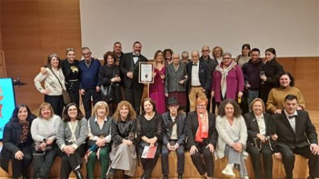 El Centro Nafarroa, reconocido por el musical ‘Priscilla: Reinas de Nafarroa’ El Centro Nafarroa ha recibido el premio. (C)