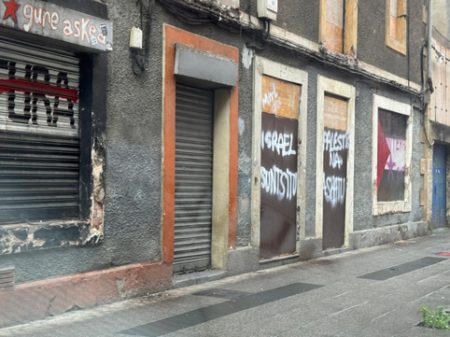 Pintadas en Amorebieta-Etxano. AU)