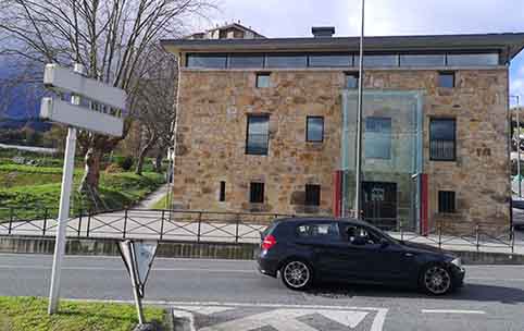 Finalizan las obras de San Miguel solicitadas en Auzoegin San Miguel de Basauri. (AGE)