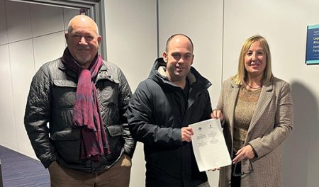Consensuado el convenio para construir 84 viviendas de alquiler público en Muntsaratz Reunión en la que concretaron los detalles del convenio. (AU)
