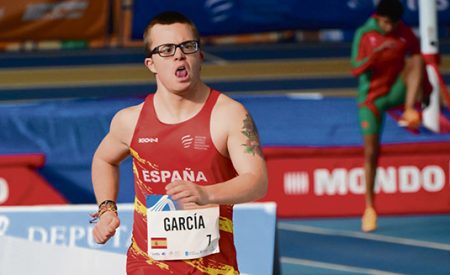 Mikel García corriendo durante una prueba. (Gotzon García )
