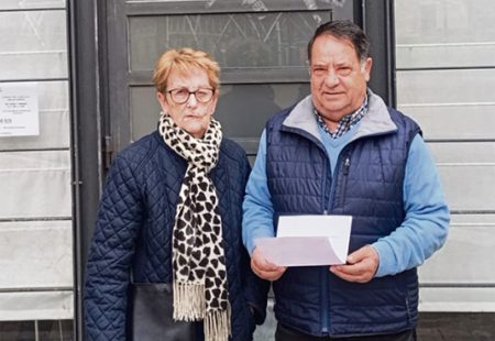 Momento de la entrega. (GEU)