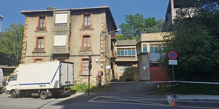EAJ-PNV advierte sobre el déficit de espacios municipales para la juventud El edificio que fue ocupado. (AGE)