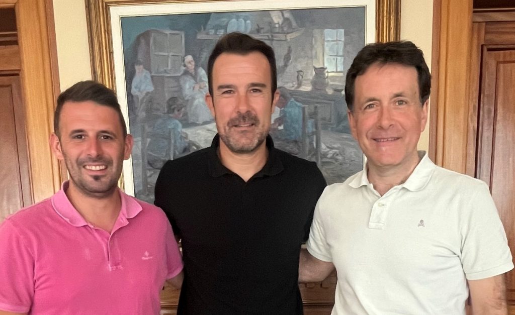 Recibimiento a Aritz López en el consistorio