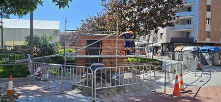 Obras en el baño de Solobarria. (AGE)