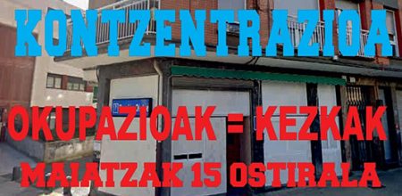 Concentración frente a la Pensión Oletxe ocupada desde febrer concentración
