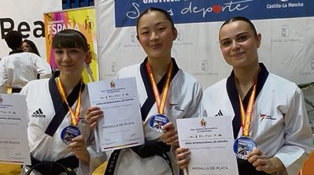 Itxaso Hernández, plata en Trío Senior taekwondo
