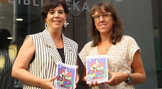 La Biblioteca Bizenta Mogel abre el curso con lecturas, creación y conocimiento