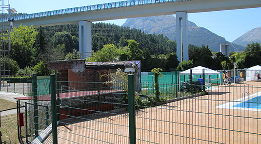 Licitan la construcción de vestuarios en Tabira Kirolgunea Tabira polideportivo