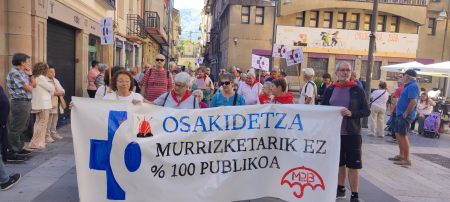 Manifestación a favor de la salud pública jubilados Durango