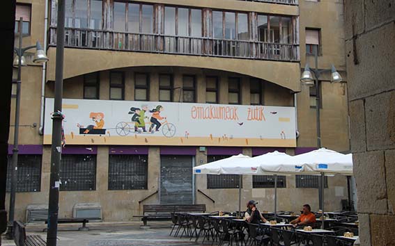 Reunión informativa sobre las obras de derribo del antiguo edificio Correos