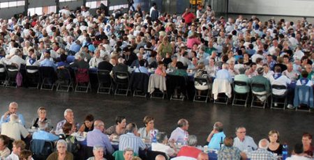 Inscripciones para la comida de mayores en San Fausto